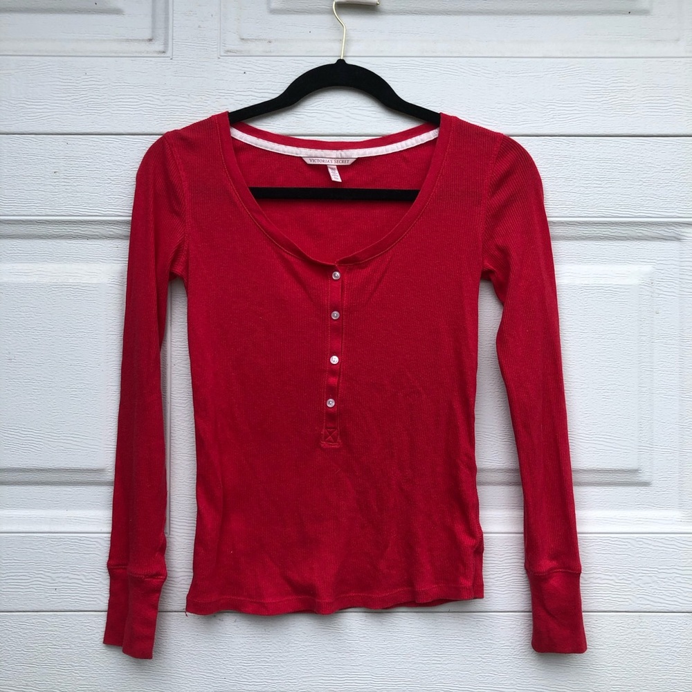 VS Red Sleep Top